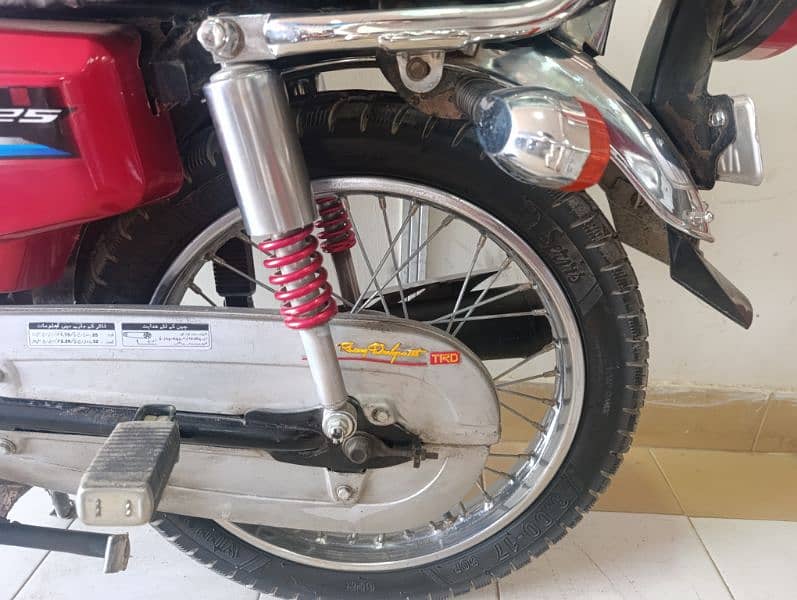United CG-125cc. Mint condition 6