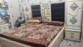bedroom furniture set in mint condition just like new