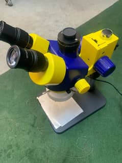 دو سے تین ماہ استعمال ہوا ہے microscope
