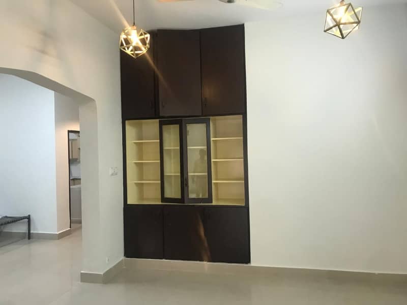 10 Marla Magnificent Bungalow For Rent In Phase 1 DHA Lahore 13