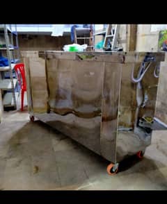 Ss steel counter size 4.5 ft height 6 ft widht