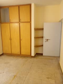 G11/3 ibne sina road C type flat For Rent First floor only family bachelor's Job person
