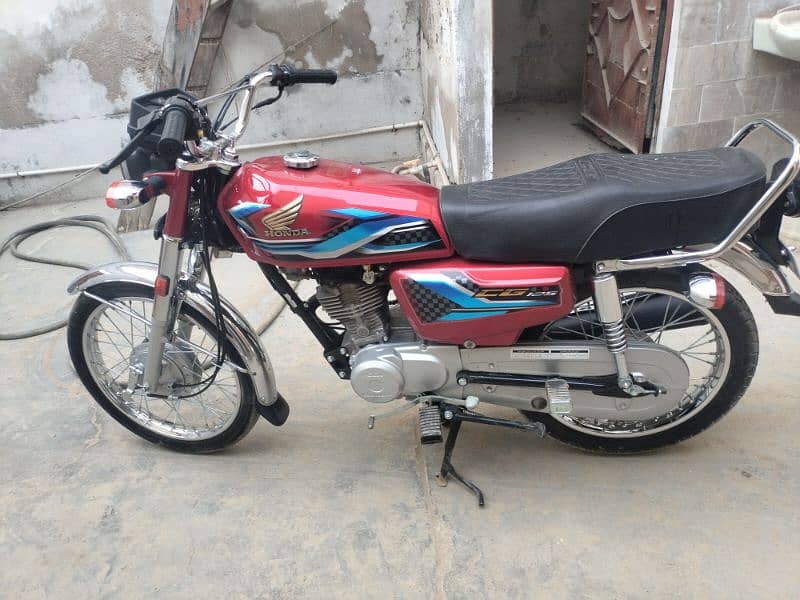 Honda 125 Model 24 Hyderabad number 03142260991 5
