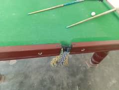 snoker table