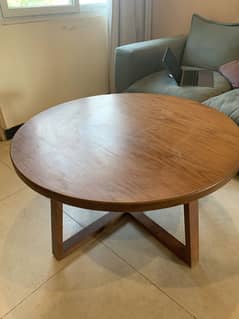 Wooden round coffee table