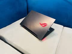 Asus Rog Gaming Laptop RTX 2070 8GB 1TB SSD 32GB Ram LED 240Hz