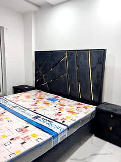 King size Bed and 2 side tables