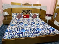 wooden king size bed with side table nd mattress