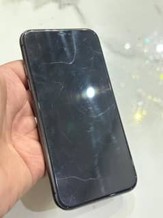 i phone 11 water pack  condition 8/10 pta approved
