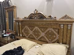 King bed set intiqe style