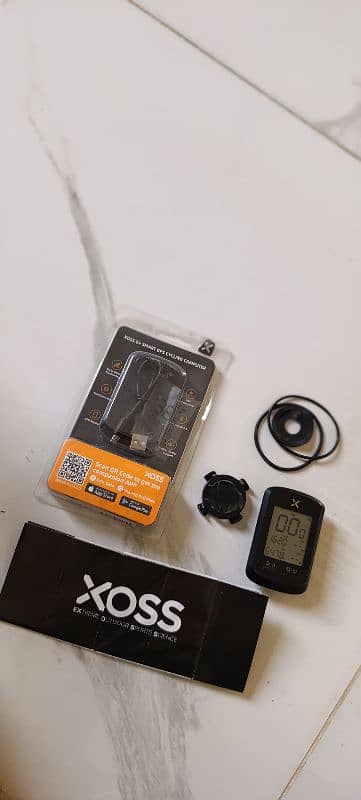 Xoss G+ cycling computer in perfect condition,with box and manual 7