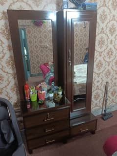 2 dressing table for sale