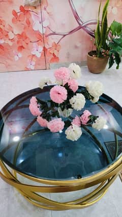 two days old central table  with 12 mm glass top urgent sell