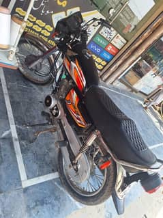 Honda 125 black color neat and clean lash pash condition 21 model