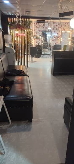 SeemaSadeed Hair Makeup Nail Spa Academy