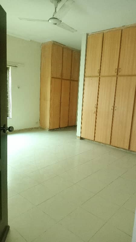 4 Bed House Available For Rent In Askari 10 Sector S Lahore 6