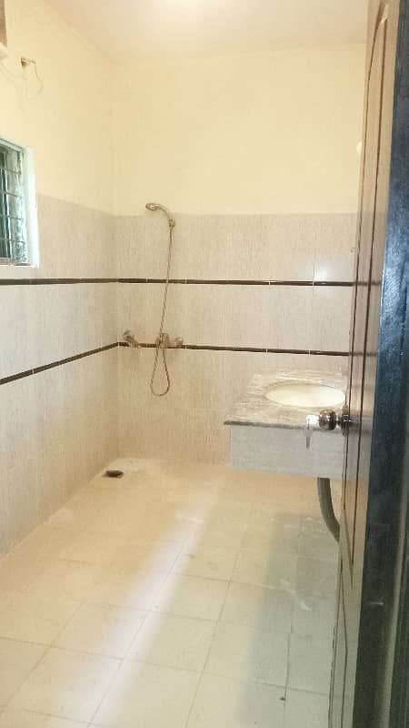 4 Bed House Available For Rent In Askari 10 Sector S Lahore 9