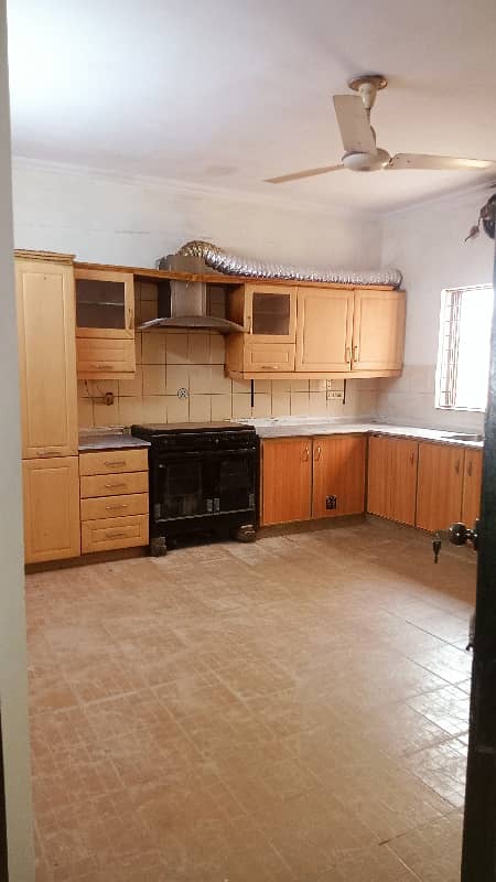 4 Bed House Available For Rent In Askari 10 Sector S Lahore 16