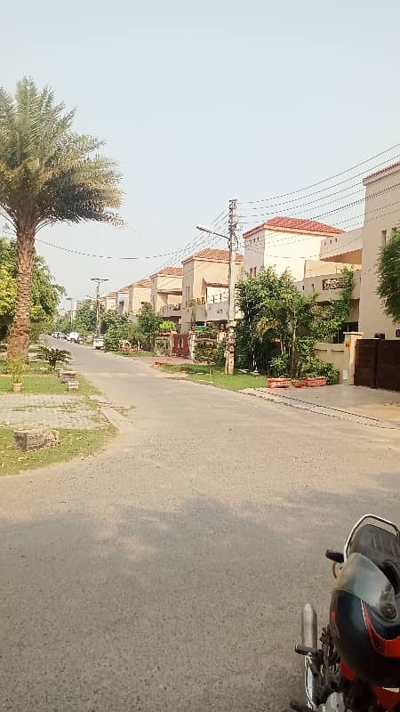 4 Bed House Available For Rent In Askari 10 Sector S Lahore 34