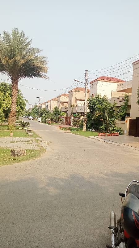 4 Bed House Available For Rent In Askari 10 Sector S Lahore 35