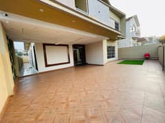 Kanal Brand New House With Lawn
