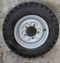 Loader Rickshaw tyre with Stepney.