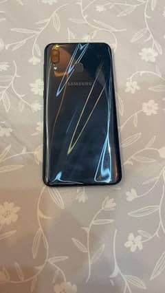 NEAT and clean mobile without box