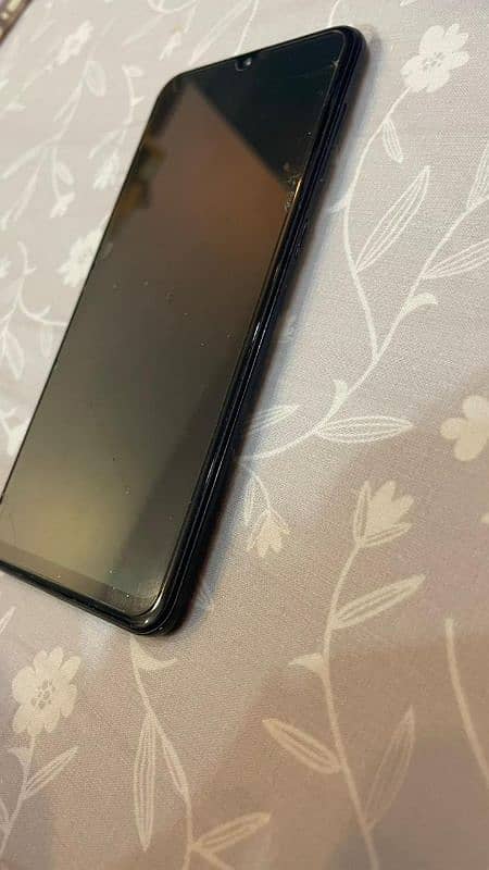 NEAT and clean mobile without box 1