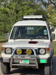 Mitsubishi Pajero 1986