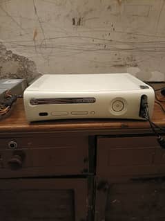 Xbox three sixty 250gb with 2 wires controler