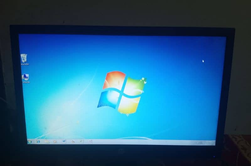 PC with LCD and keyboard 1