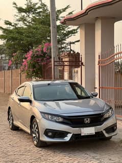 Honda Civic Oriel 1.8 i-VTEC CVT