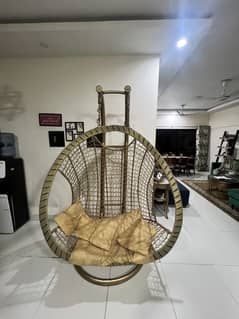 Swinging egg jhoola double seater