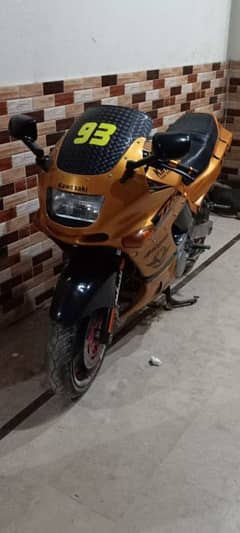 zzr400