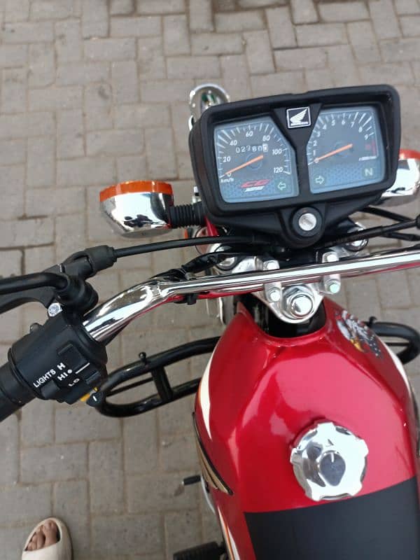 Honda 125 model 2025 register end of 2024 brand new Honda 4