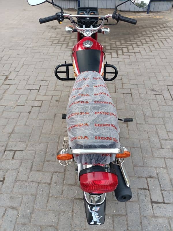 Honda 125 model 2025 register end of 2024 brand new Honda 5