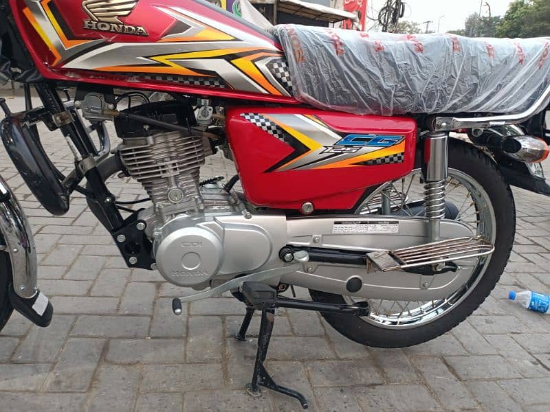 Honda 125 model 2025 register end of 2024 brand new Honda 6