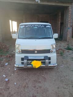 Suzuki Every 2012