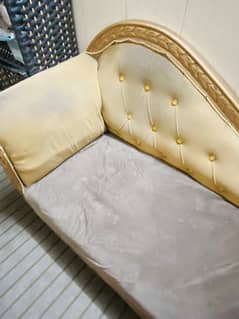 sofa for sell