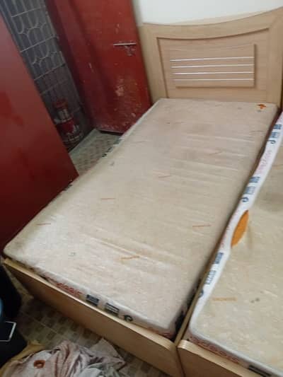 1 single bed  for sale with matress