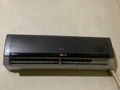 Gree Ac 10/10 condition 1.5 tun