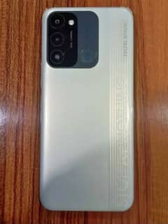 Tecno spark 8c/4+128Gb whtsp 03078537492
