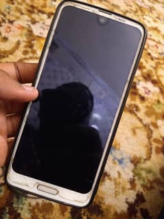 Sharp Aquos R2