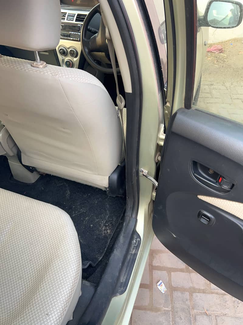Toyota Belta 2009 6