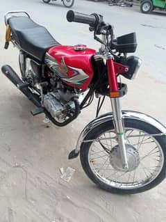 honda125 modified red/black golden nmbr all Punjab registrd