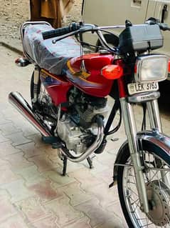 Honda CG 125 2021  / dono Honda mery hain for sale k liye final rate h
