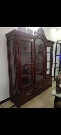 King Size Showcase