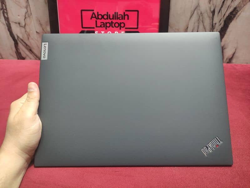 Lenovo Thinkpad P14s Gen 3 (Ci7 12th) Workstations) 4GB Nvidia T550 3