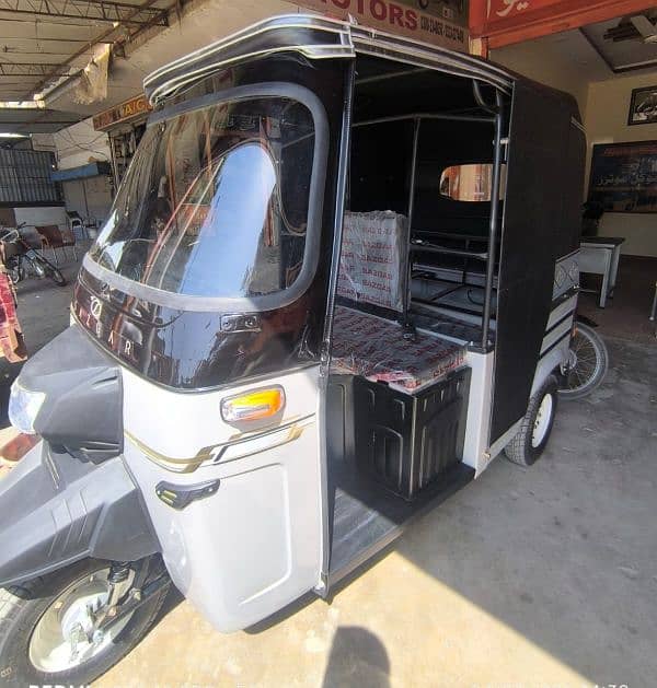 New Sazgar Rickshaw Deluxe 2+1 . 0