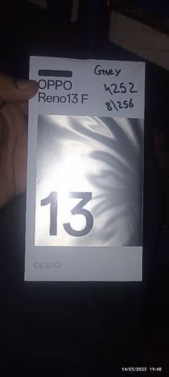 Oppo Reno 13 F